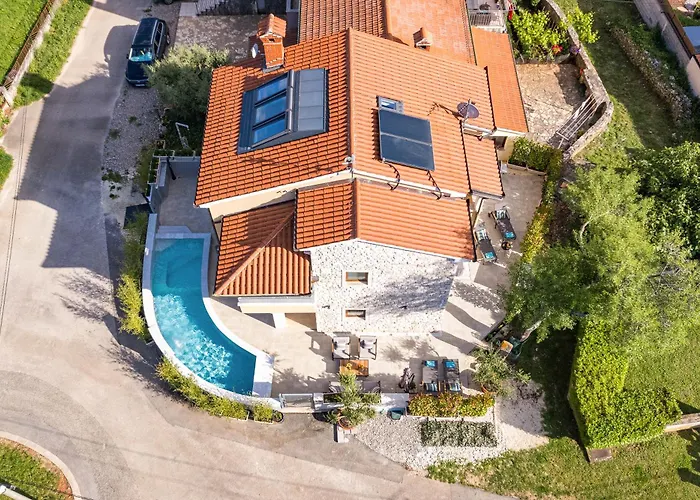 Casa Dika Pool & Lounge - Happy *